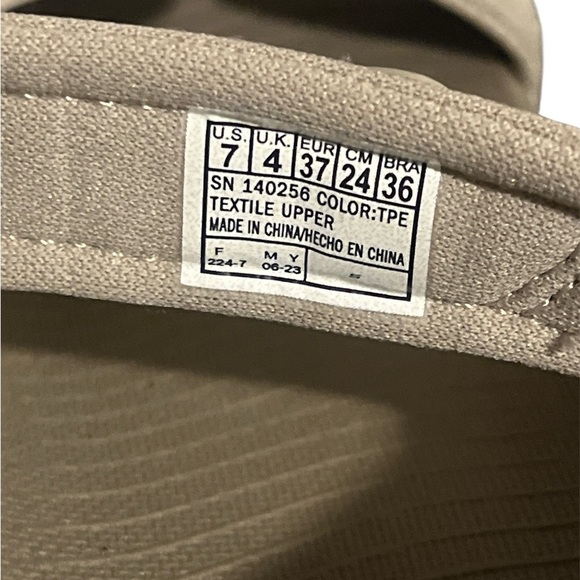 Skechers Women's Silver Sandals - Picture 6 of 6